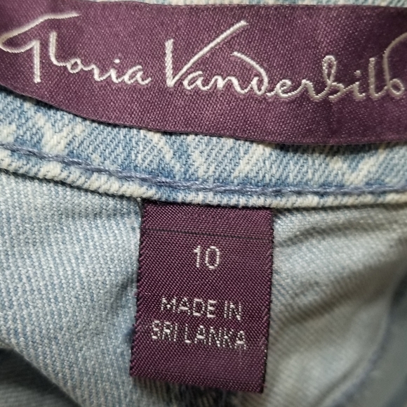 2 For 30 New Gloria Vanderbilt Shorts - Picture 5 of 6